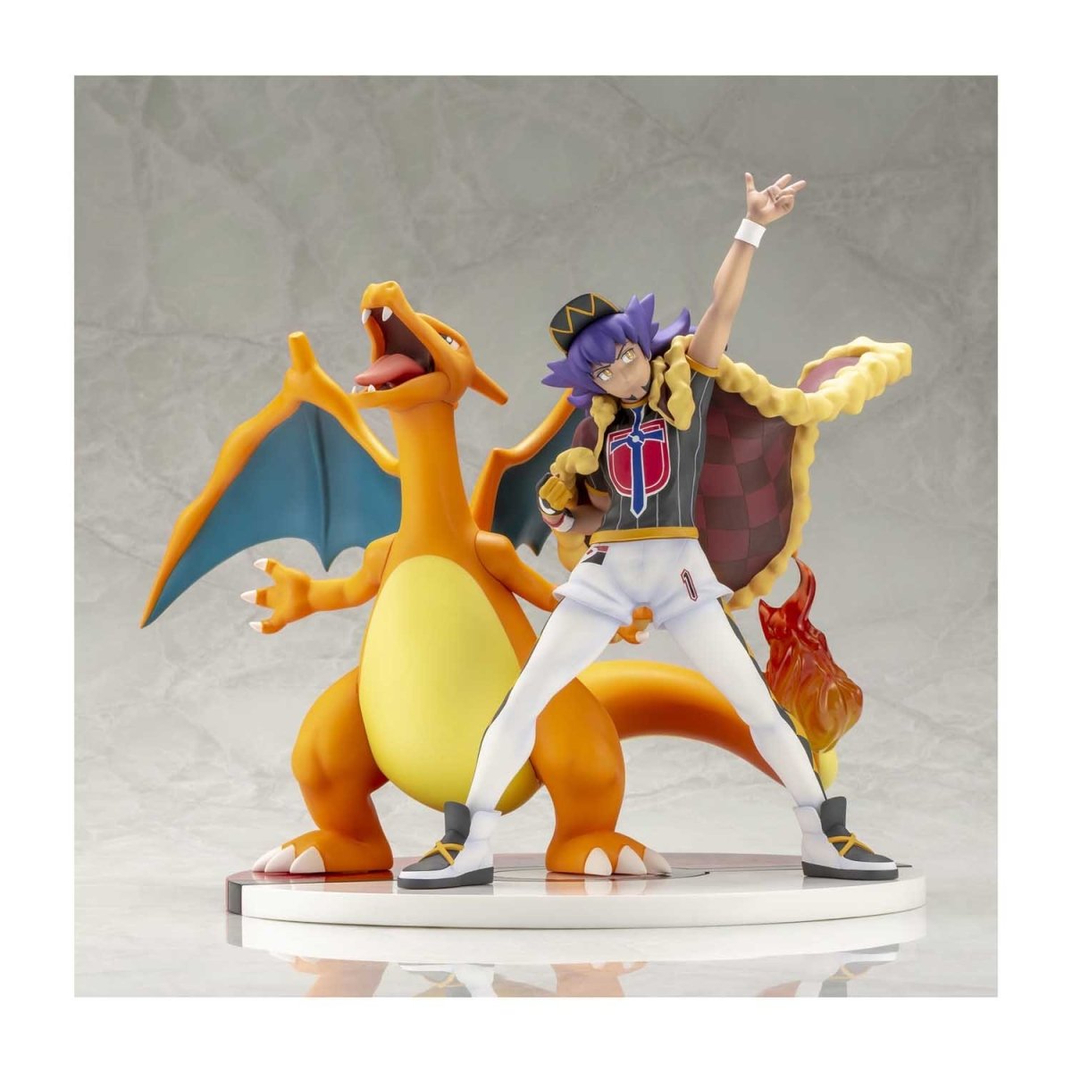 Pokemon: Kotobukiya Leon & Charizard Figures