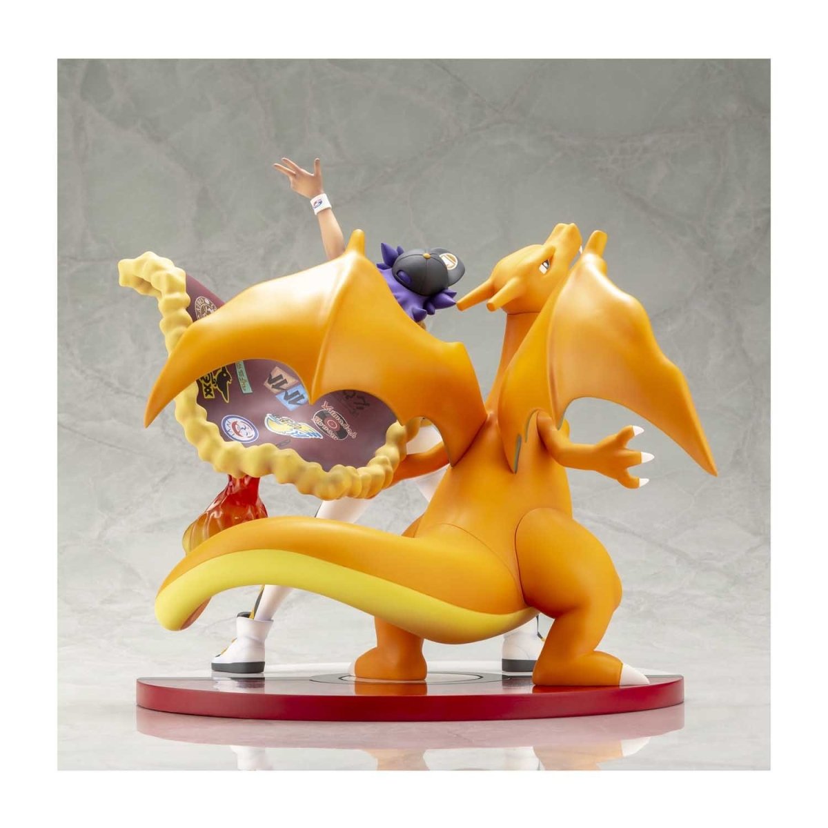 Pokemon: Kotobukiya Leon & Charizard Figures