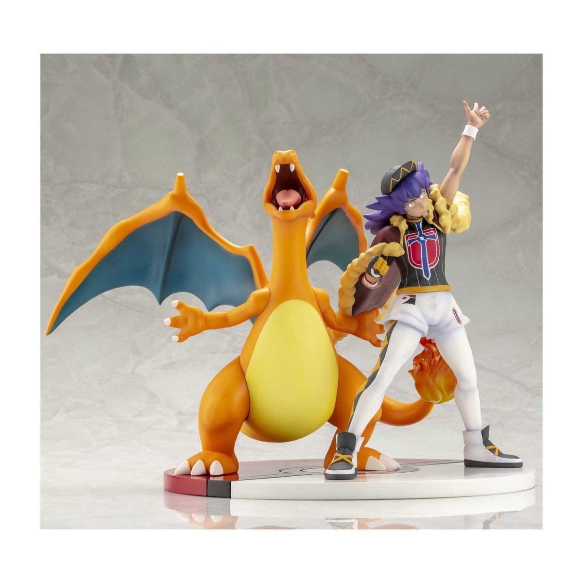 Pokemon: Kotobukiya Leon & Charizard Figures